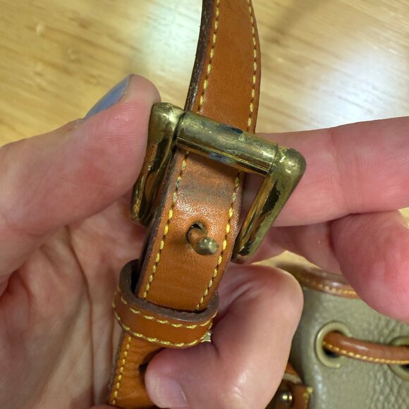 GUC Vintage Dooney & Bourke small bucket bag - Picture 5 of 11